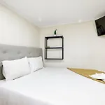 아파트 Cosy Flat In The Downtown *