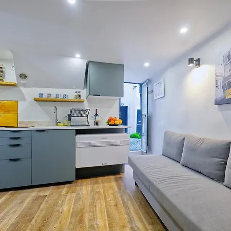 Cosy Flat In The Downtown * Lisbon