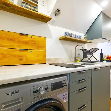 Cosy Flat In The Downtown