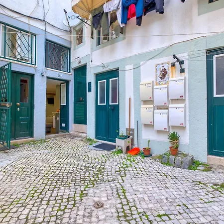 아파트 Cosy Flat In The Downtown